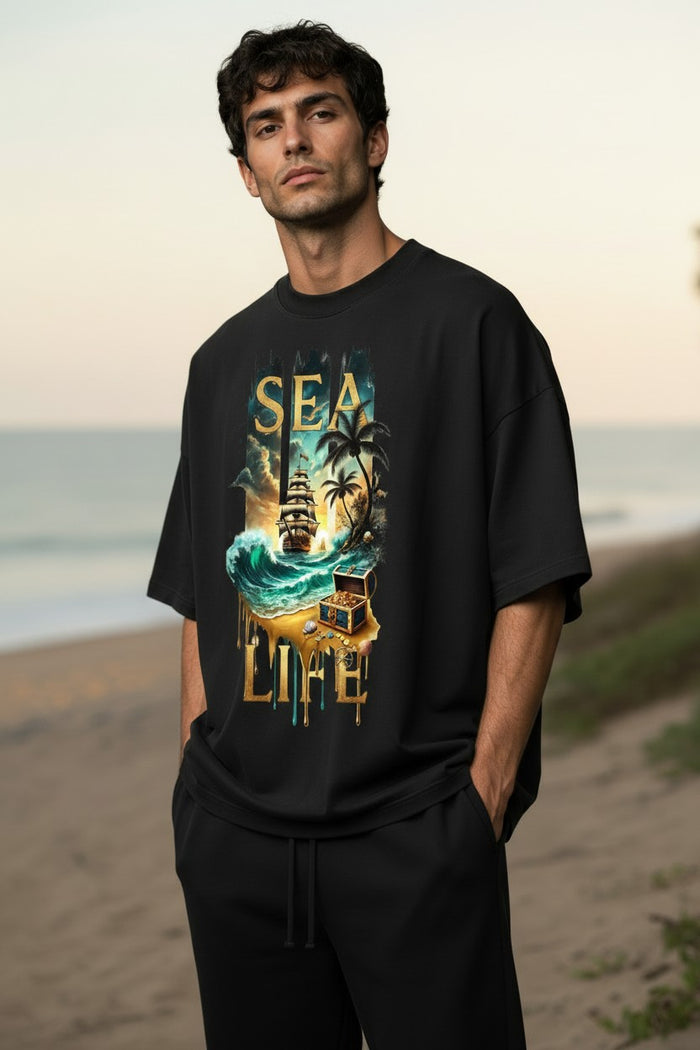 SEA LIFE – Vintage Coastal Adventure Graphic Oversized T-Shirt